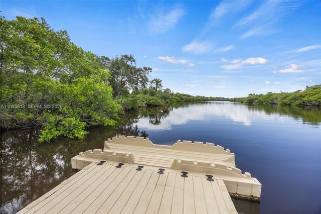 4764 SW Briarwood Court, Stuart, FL 34997