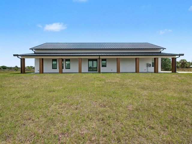 9480 Carlton Road, Port St. Lucie, FL 34987