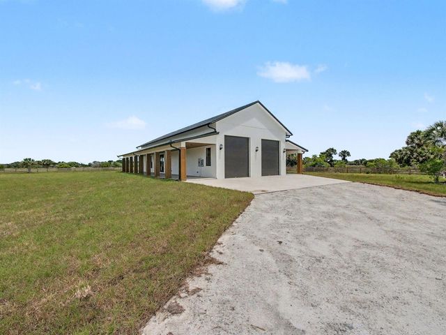 9480 Carlton Road, Port St. Lucie, FL 34987