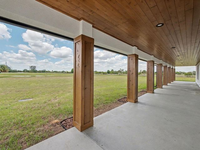 9480 Carlton Road, Port St. Lucie, FL 34987