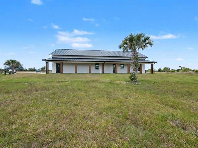 9480 Carlton Road, Port St. Lucie, FL 34987
