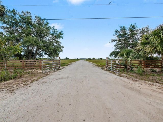 9480 Carlton Road, Port St. Lucie, FL 34987