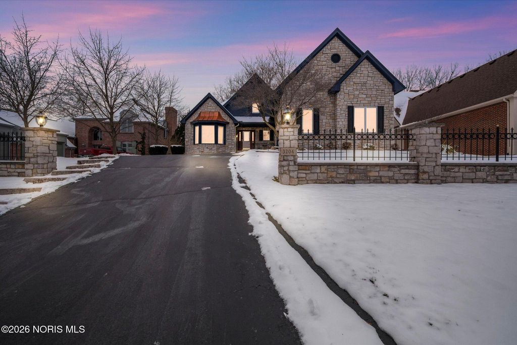 3204 Deep Water Lane, Maumee, OH 43537