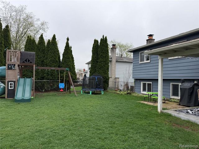 38604 Maes Street, Westland, MI 48186