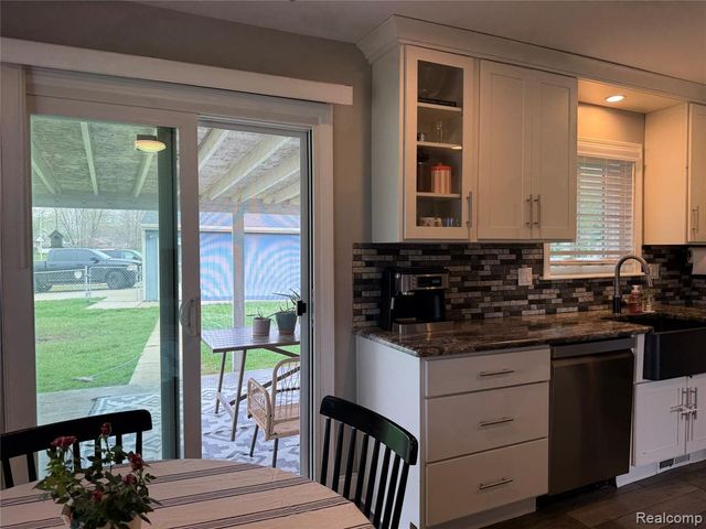 38604 Maes Street, Westland, MI 48186