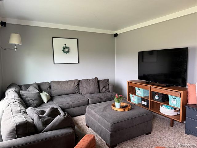 38604 Maes Street, Westland, MI 48186