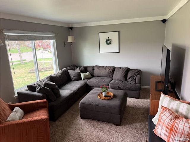 38604 Maes Street, Westland, MI 48186