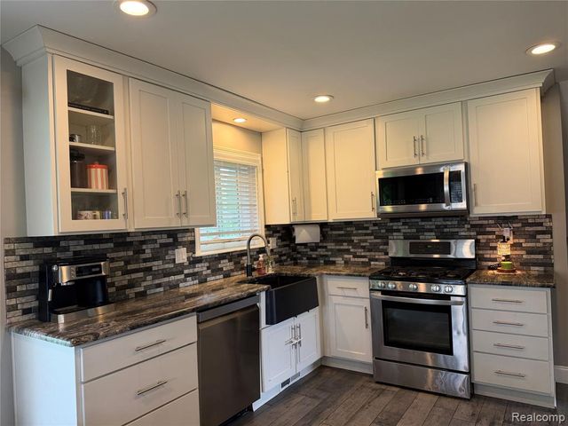 38604 Maes Street, Westland, MI 48186