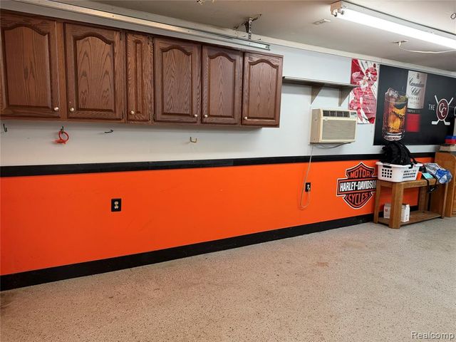 38604 Maes Street, Westland, MI 48186