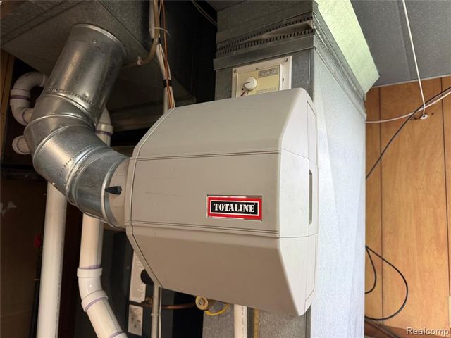 38604 Maes Street, Westland, MI 48186