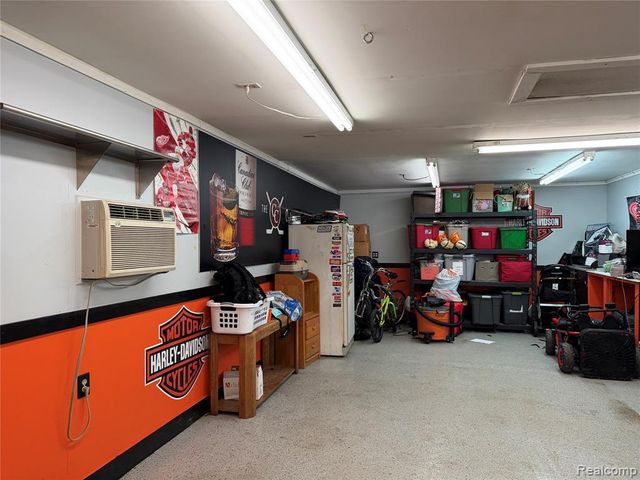 38604 Maes Street, Westland, MI 48186