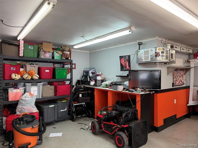 38604 Maes Street, Westland, MI 48186