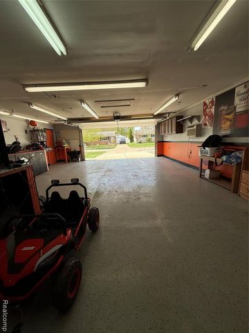 38604 Maes Street, Westland, MI 48186