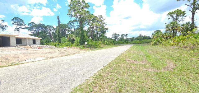 6204 Hob Court, Labelle, FL 33935