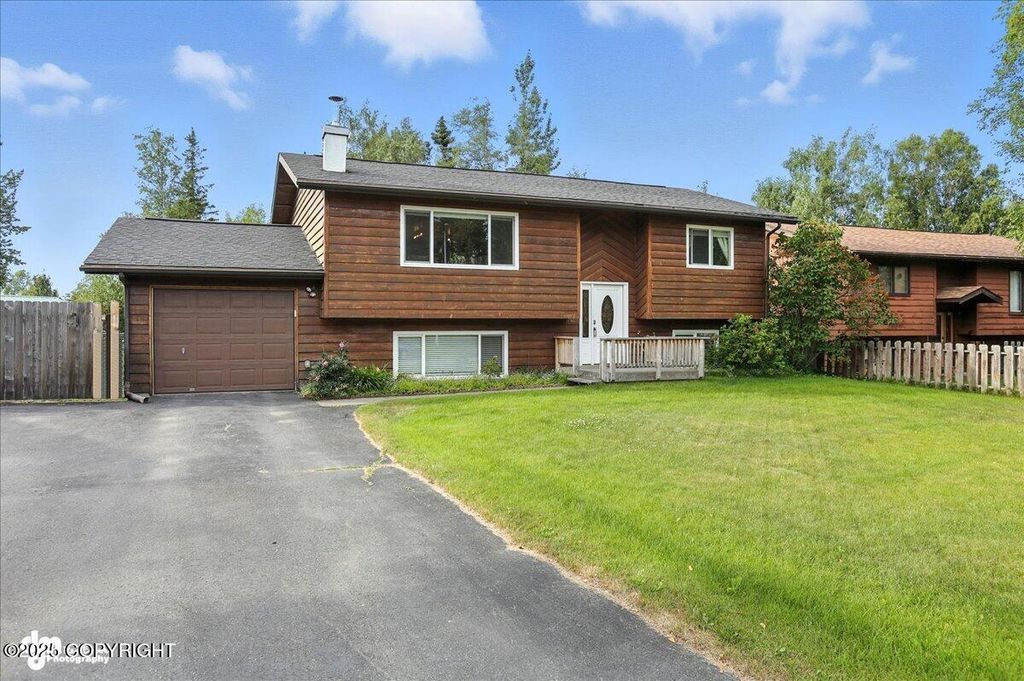 4041 Coventry Drive, Anchorage, AK 99507
