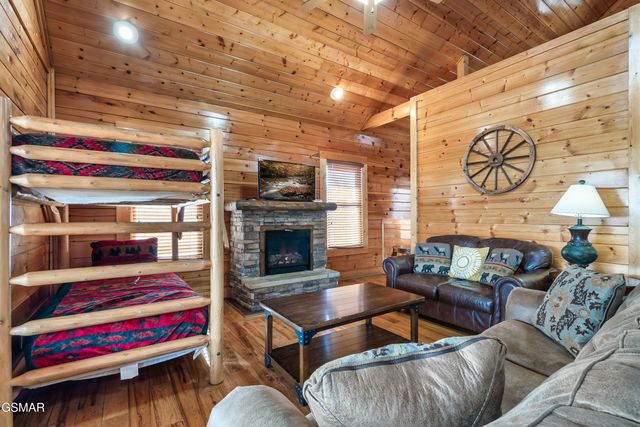 3012 Legacy Vista Drive, Sevierville, TN 37876