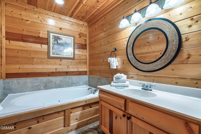 3012 Legacy Vista Drive, Sevierville, TN 37876