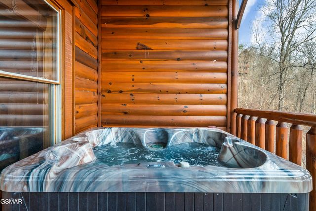 3012 Legacy Vista Drive, Sevierville, TN 37876