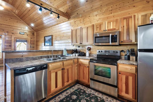 3012 Legacy Vista Drive, Sevierville, TN 37876