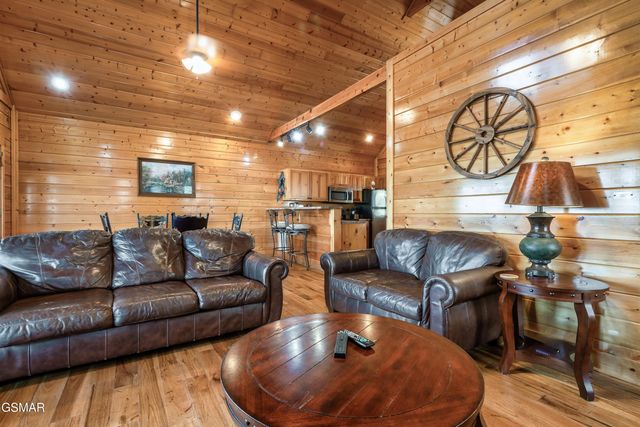 3012 Legacy Vista Drive, Sevierville, TN 37876