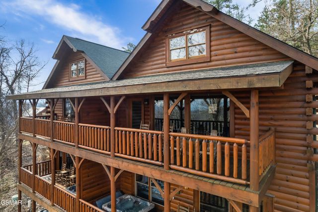 3012 Legacy Vista Drive, Sevierville, TN 37876