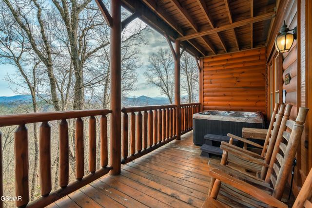 3012 Legacy Vista Drive, Sevierville, TN 37876