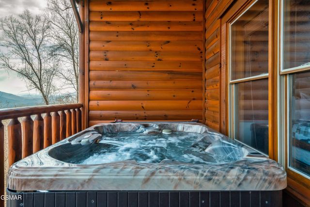 3012 Legacy Vista Drive, Sevierville, TN 37876