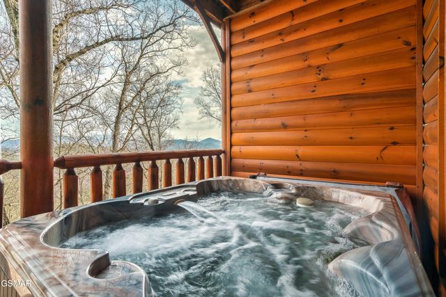 3012 Legacy Vista Drive, Sevierville, TN 37876