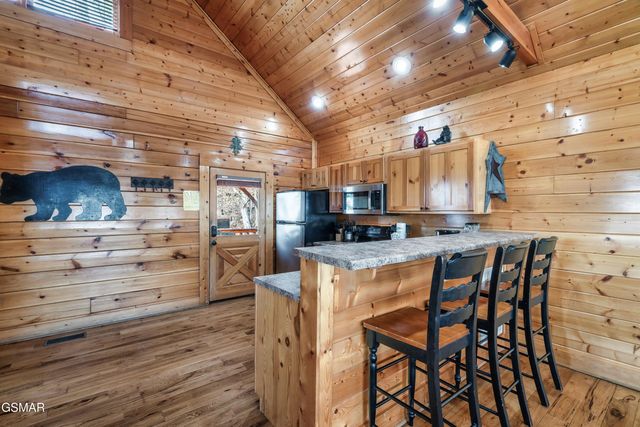 3012 Legacy Vista Drive, Sevierville, TN 37876