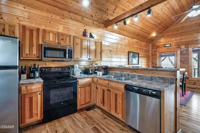 3012 Legacy Vista Drive, Sevierville, TN 37876