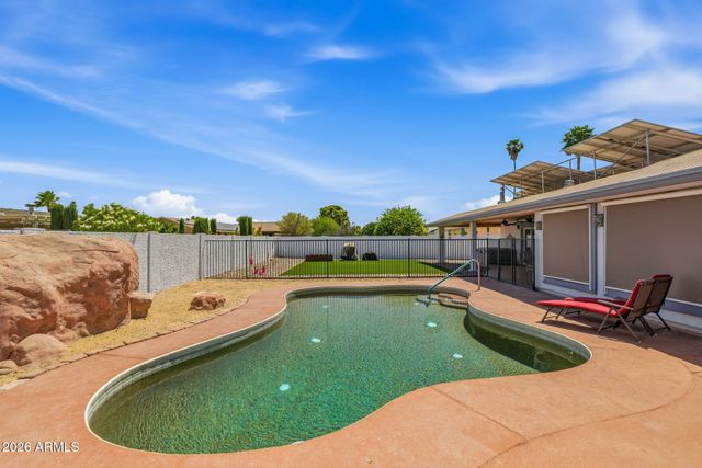 10818 W BROOKSIDE Drive, Sun City, AZ 85351