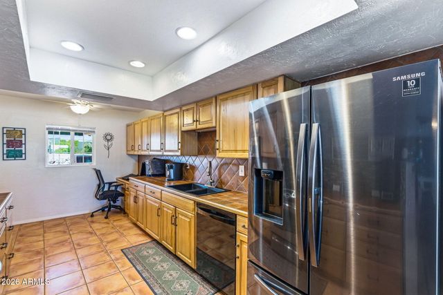 10818 W BROOKSIDE Drive, Sun City, AZ 85351