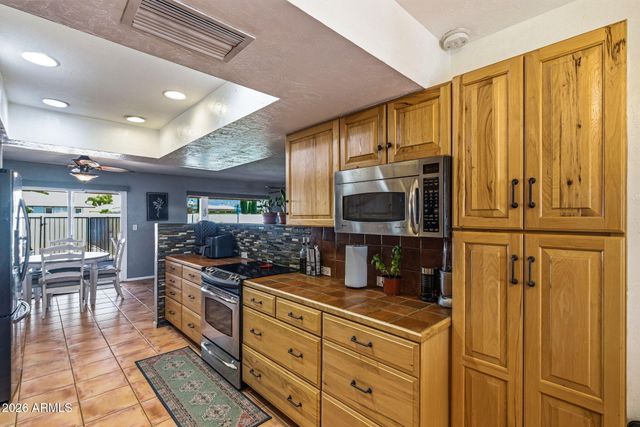 10818 W BROOKSIDE Drive, Sun City, AZ 85351