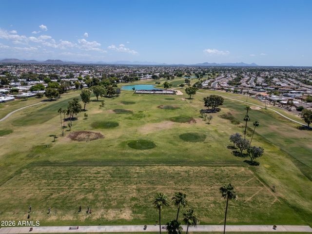 10818 W BROOKSIDE Drive, Sun City, AZ 85351