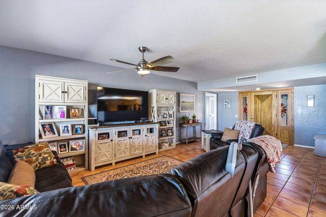10818 W BROOKSIDE Drive, Sun City, AZ 85351