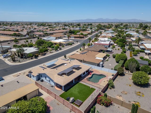 10818 W BROOKSIDE Drive, Sun City, AZ 85351