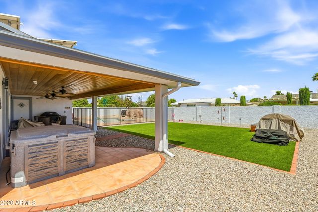 10818 W BROOKSIDE Drive, Sun City, AZ 85351