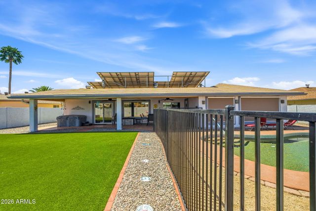 10818 W BROOKSIDE Drive, Sun City, AZ 85351
