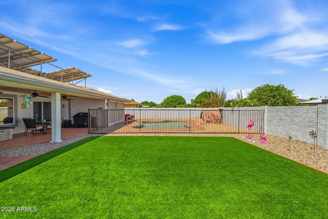 10818 W BROOKSIDE Drive, Sun City, AZ 85351
