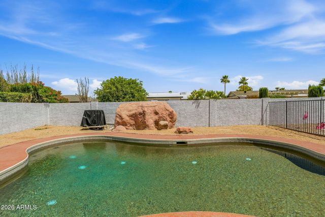 10818 W BROOKSIDE Drive, Sun City, AZ 85351
