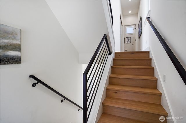 9011 14th Avenue SW, Seattle, WA 98106