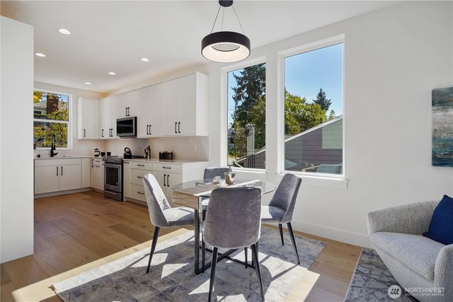 9011 14th Avenue SW, Seattle, WA 98106