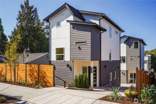 9011 14th Avenue SW, Seattle, WA 98106