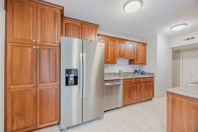 5721 Squires Drive, The Colony, TX 75056