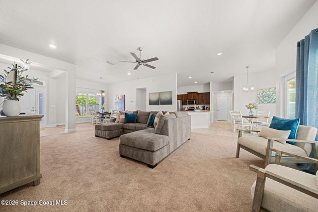 2238 Whiteside Avenue SE, Palm Bay, FL 32909