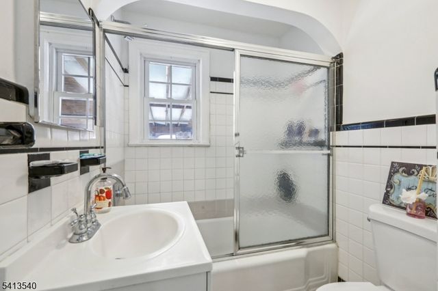 1 Furber Ave, Linden City, NJ 07036