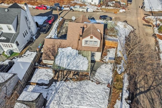 1 Furber Ave, Linden City, NJ 07036