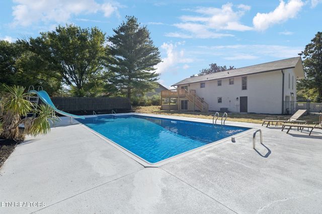 4221 Cadillac Drive, Powell, TN 37849