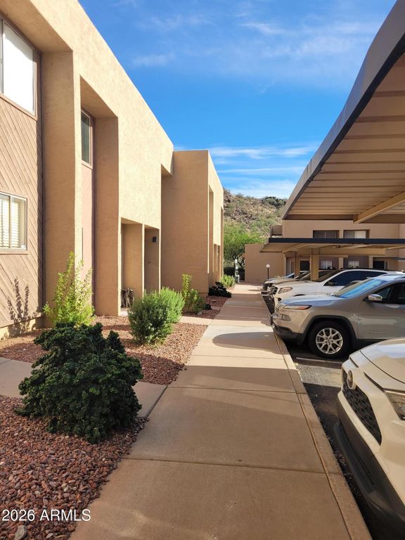 1601 W Sunnyside Drive N 141, Phoenix, AZ 85029 — exterior