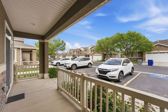 897 HALSTEAD DR, North Salt Lake, UT 84054
